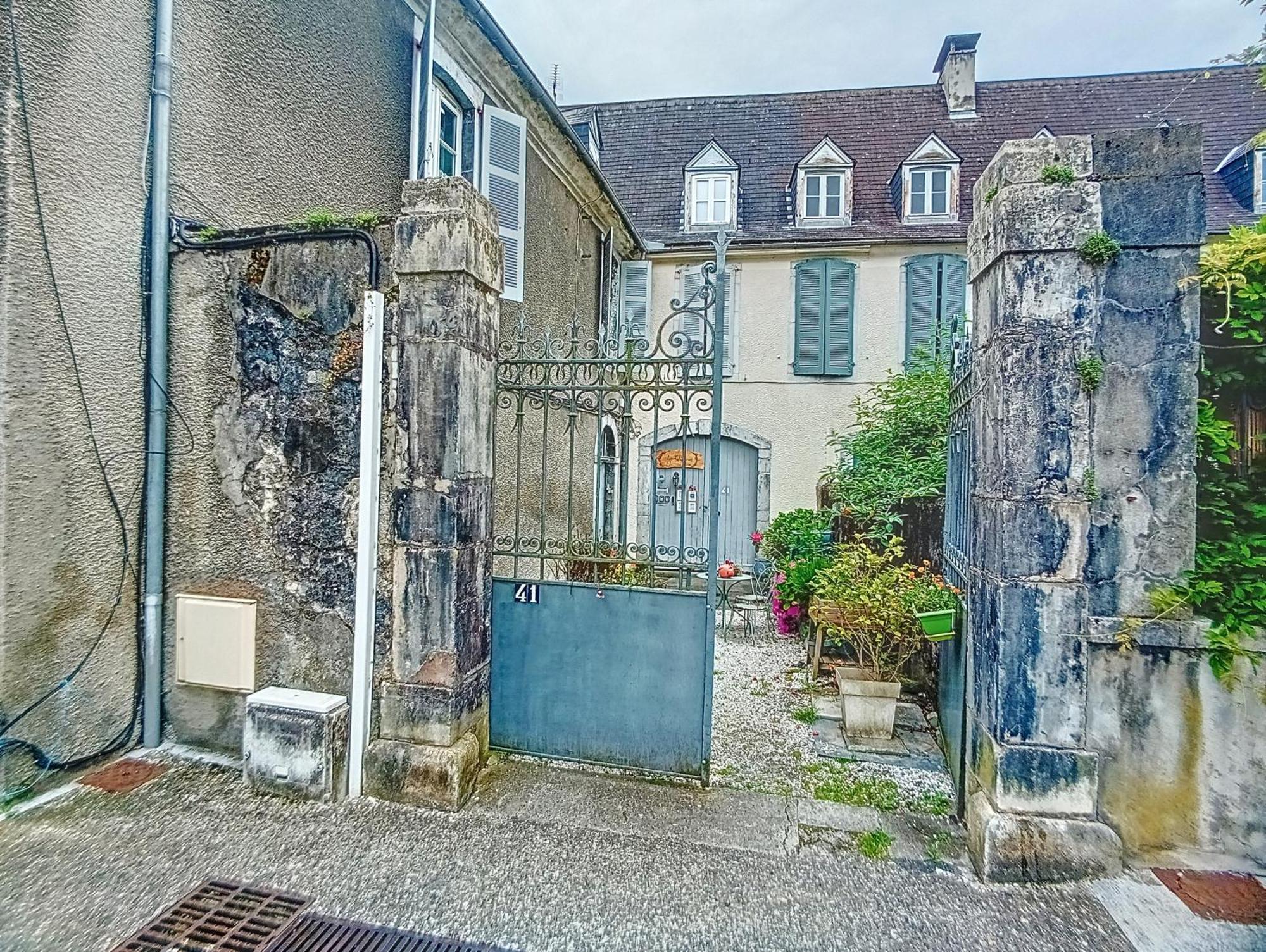 Les Glycines Oloron 호텔 외부 사진